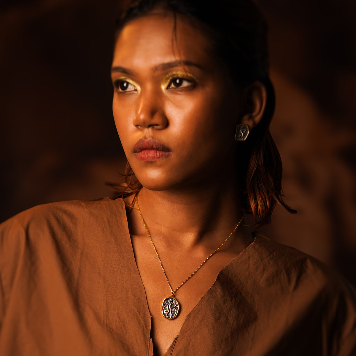 naari silver pendant with chain by moha