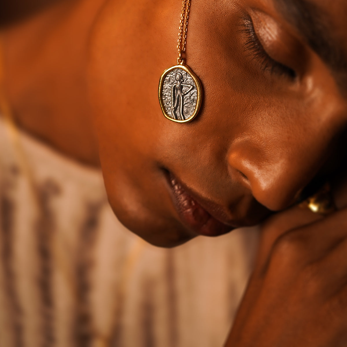 naari silver pendant with chain by moha