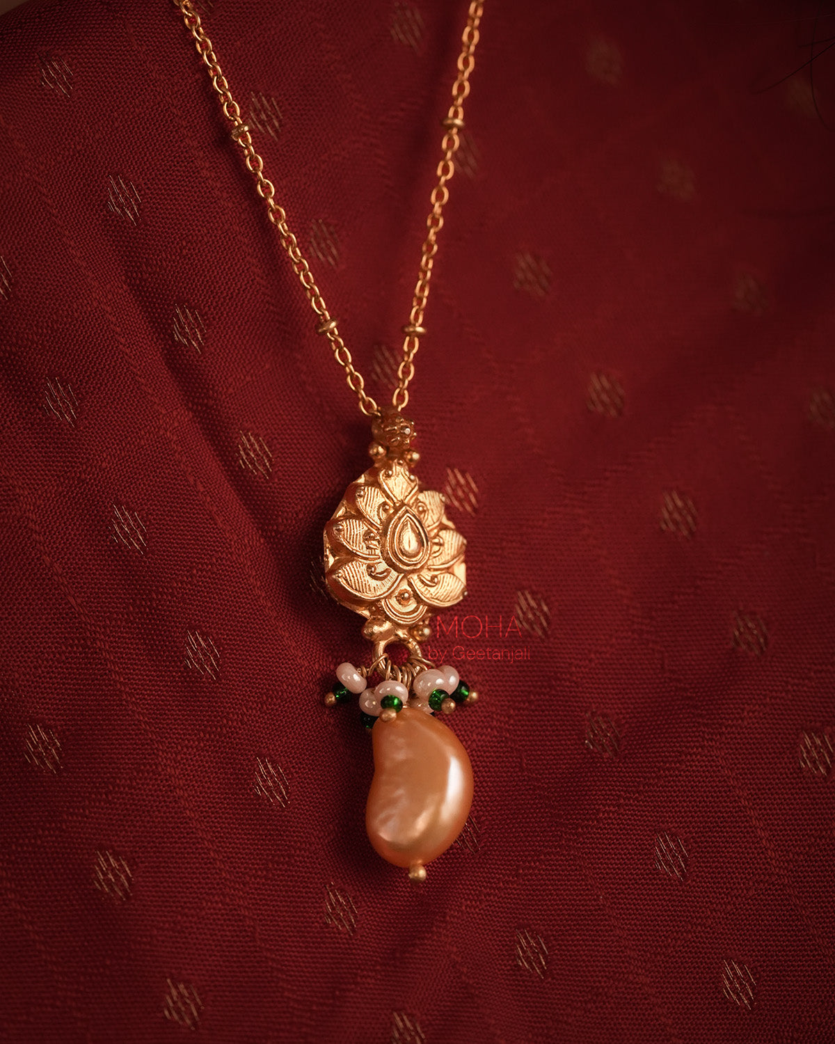 Anomya Silver Pendant with Chain by MOHA