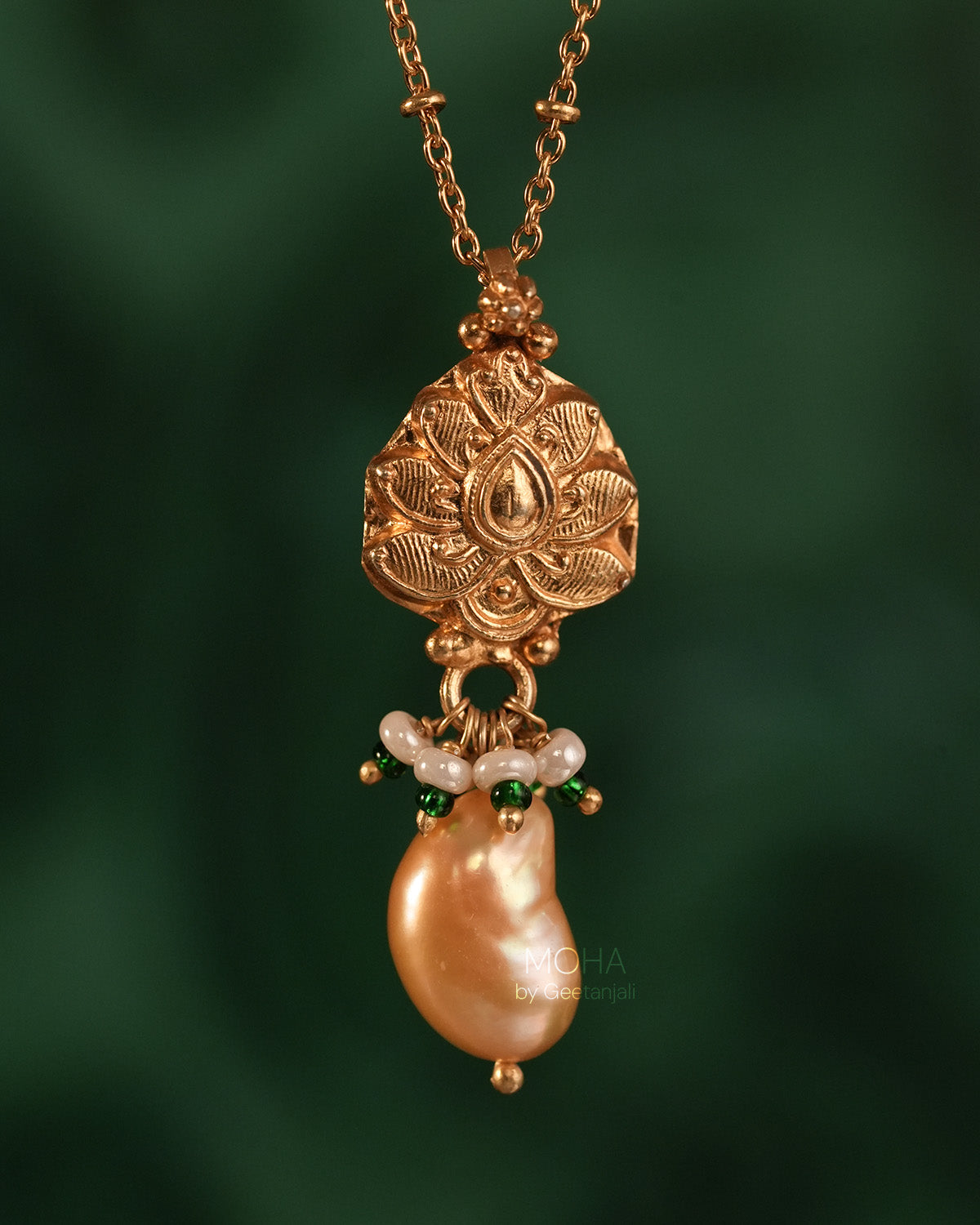 Anomya Silver Pendant with Chain by MOHA