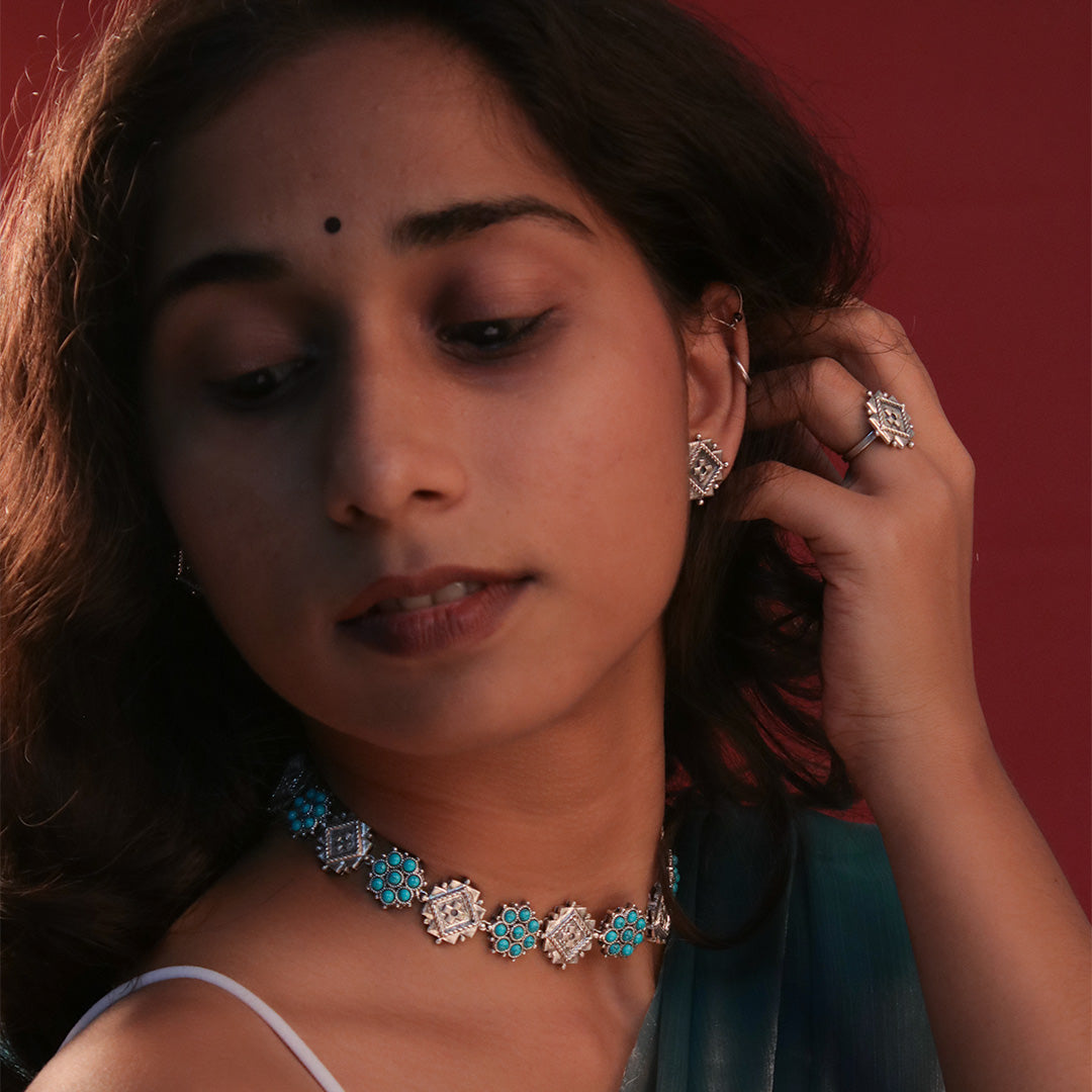 RatnaShakha Silver Necklace by MOHA