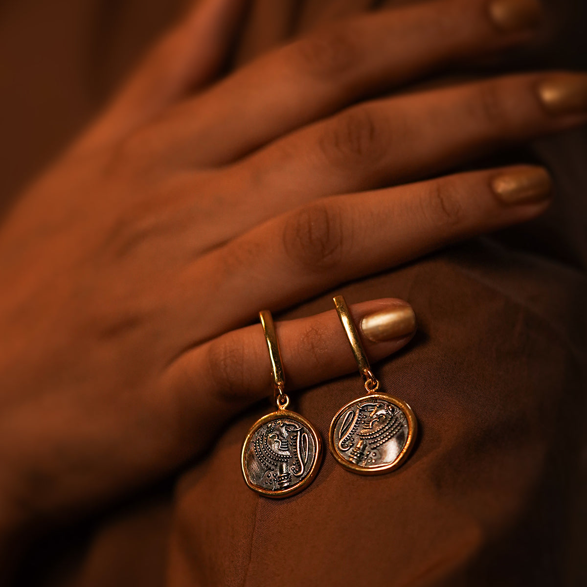 gajapati silver earring dual toned by moha