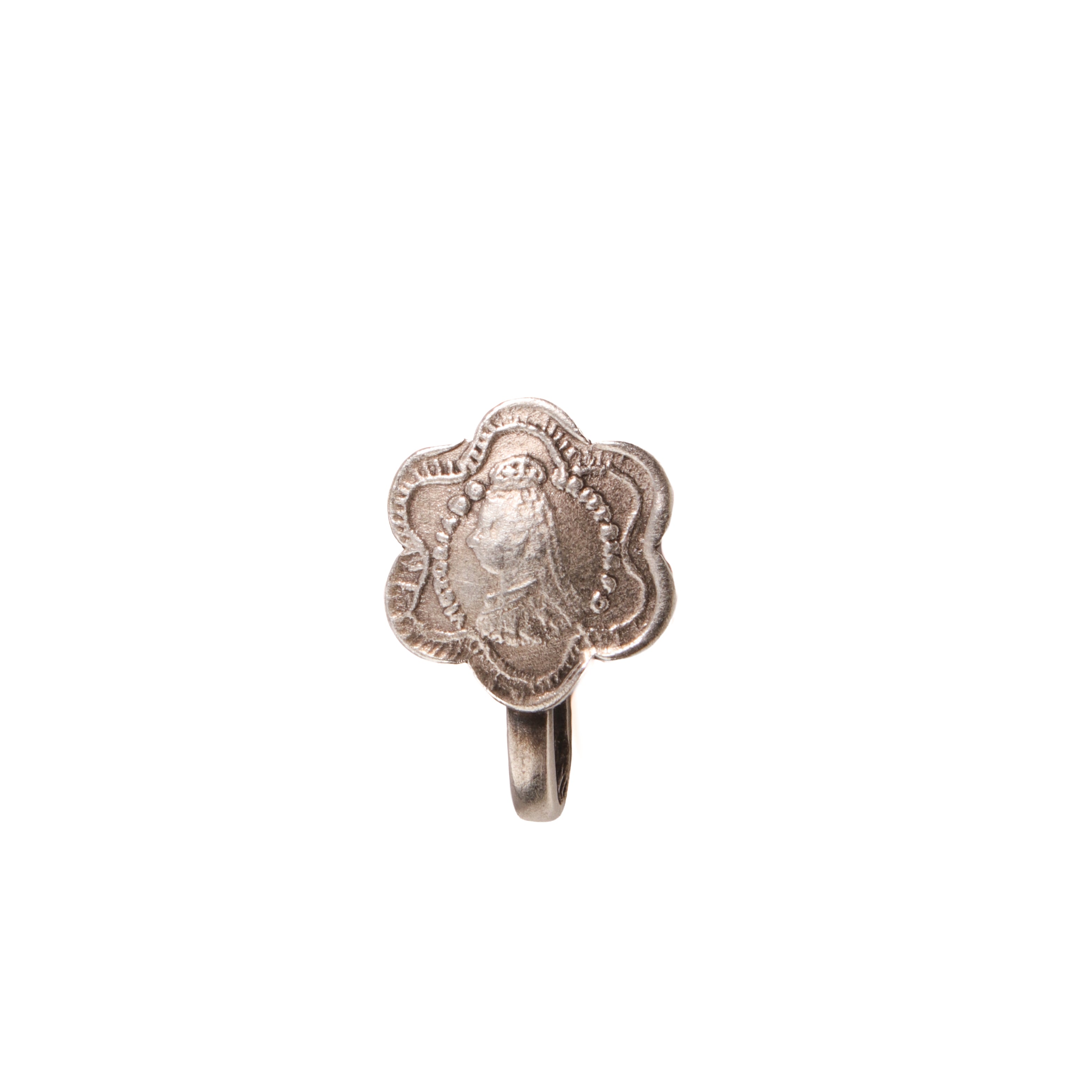 Queen Nose pin, Clip-on