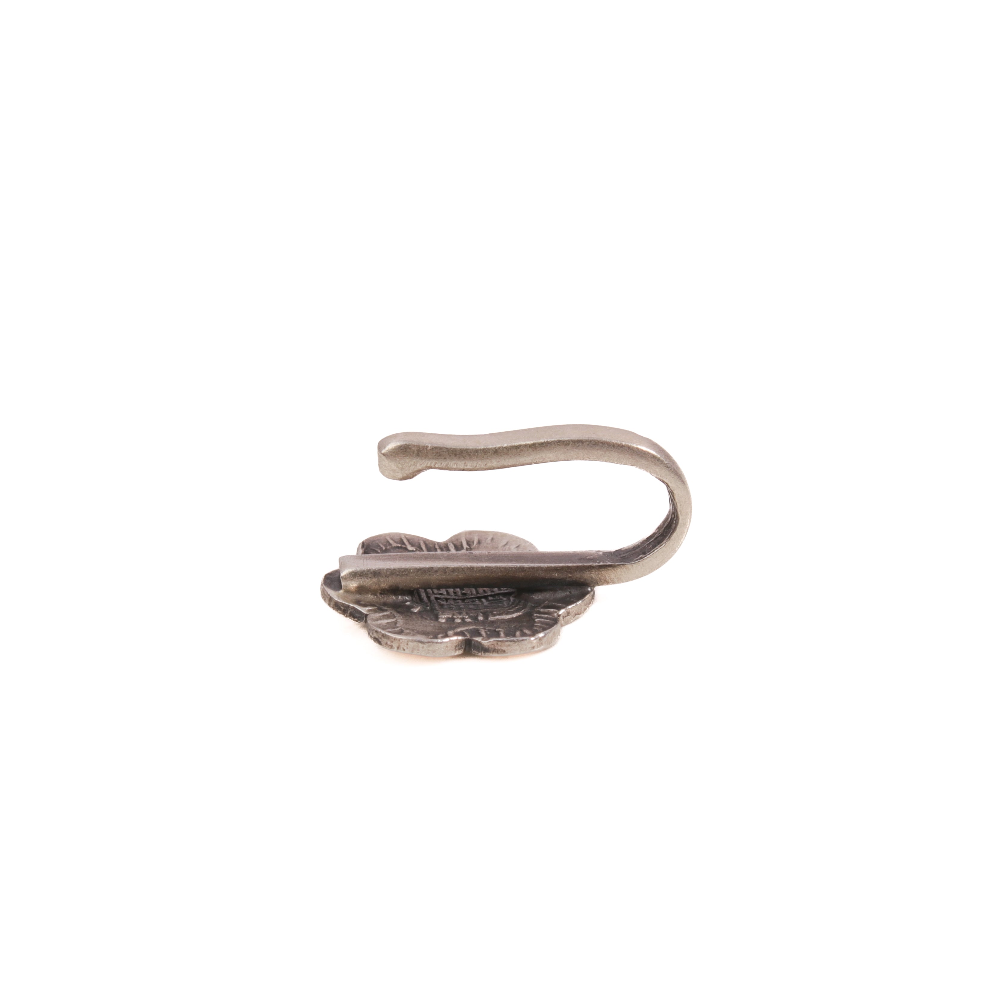 Queen Nose pin, Clip-on