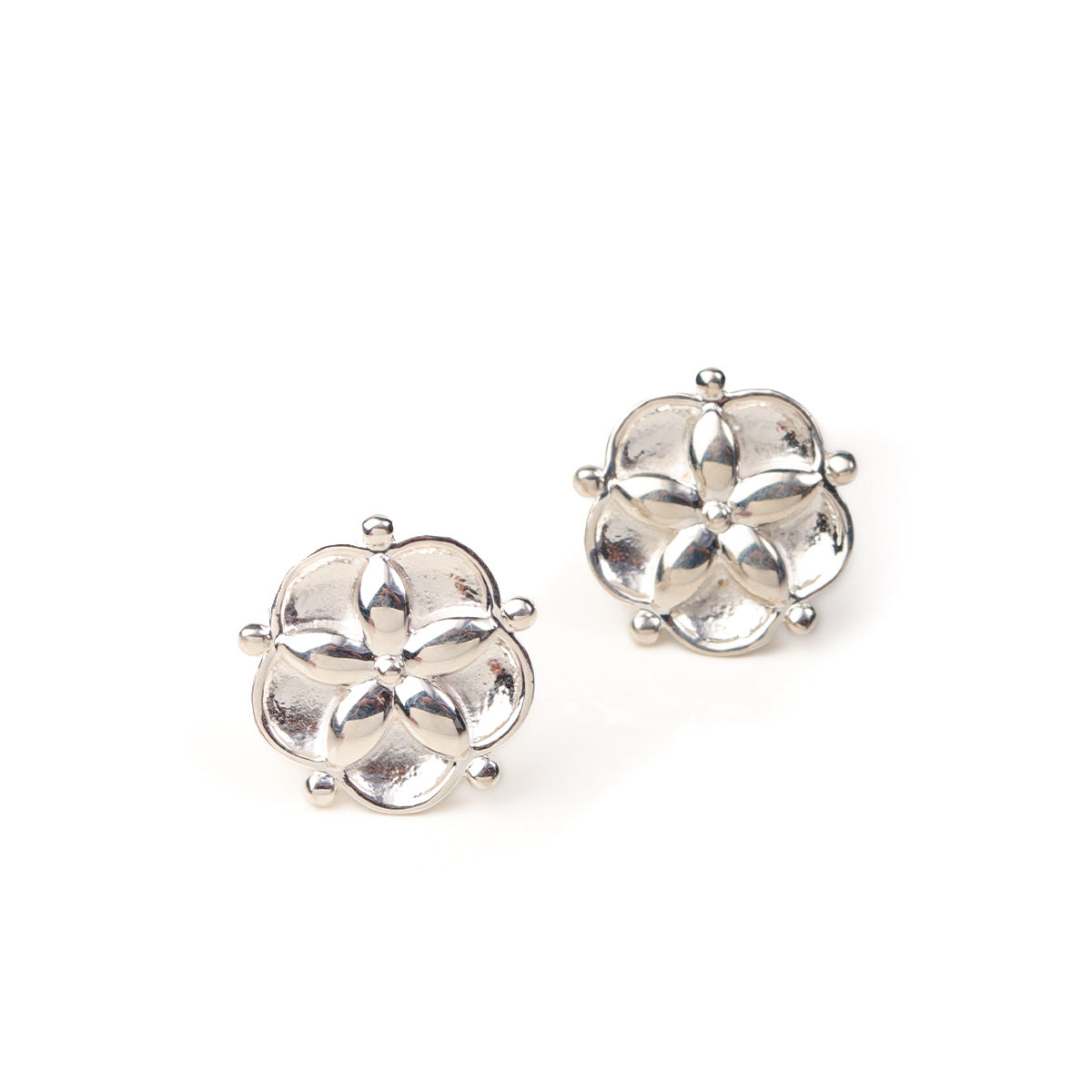 nilaya silver earrings by moha