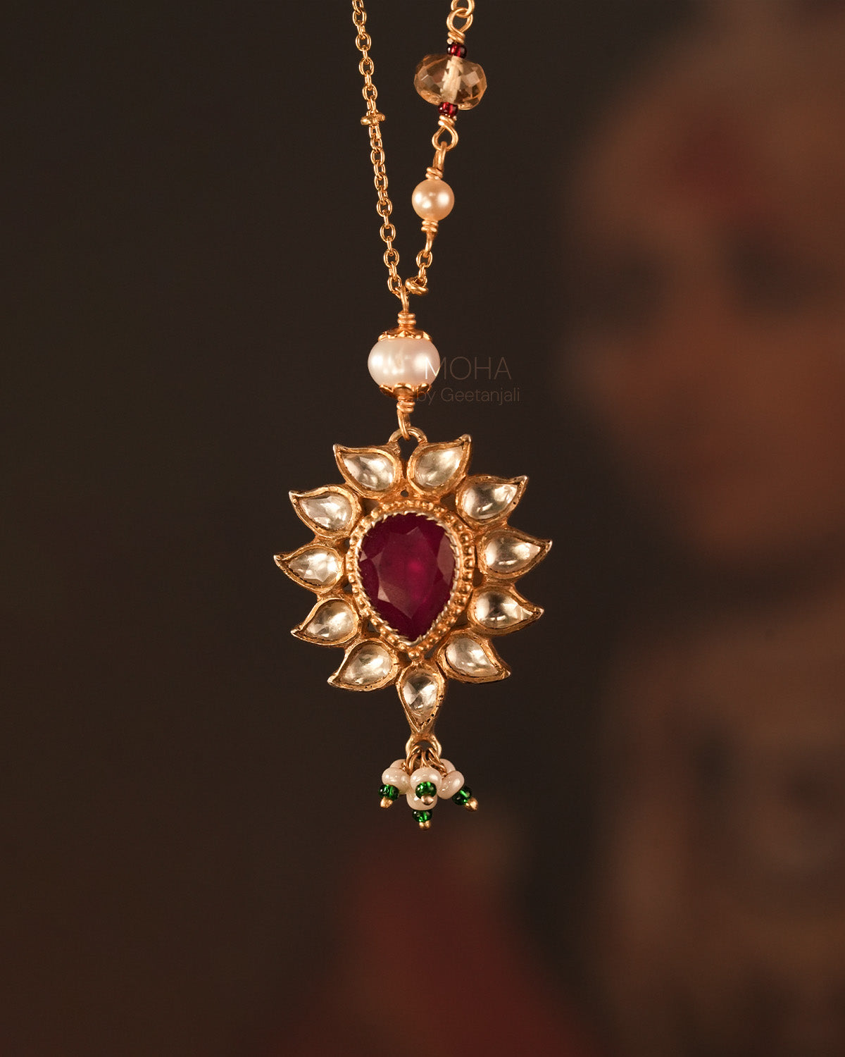 Omira Silver Pendant With Chain By Moha
