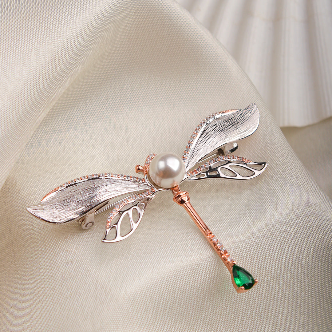 Queen Fly Silver Brooch By MOHA