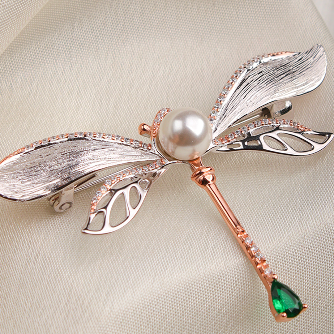 Queen Fly Silver Brooch By MOHA