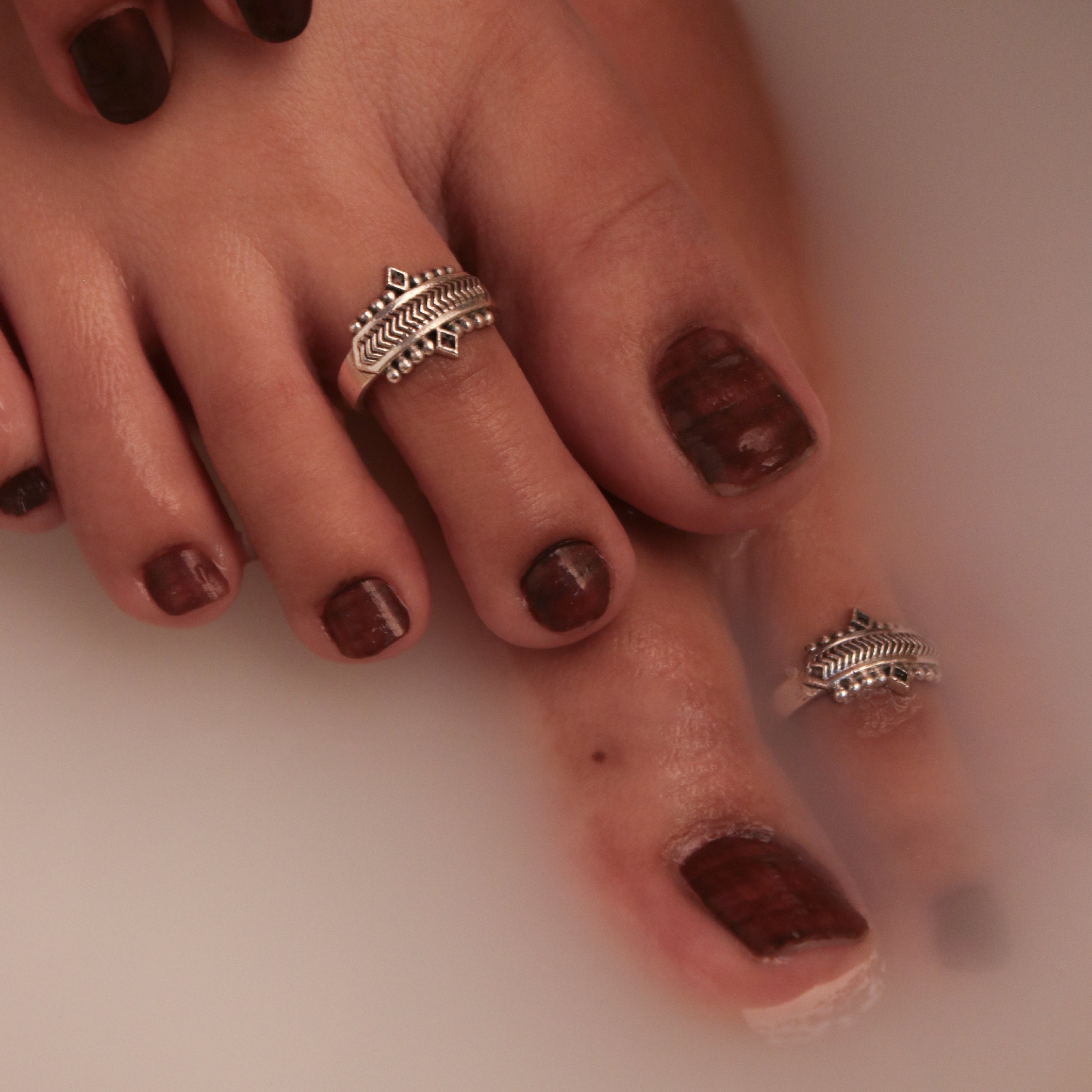 Kalki silver toe ring by Moha