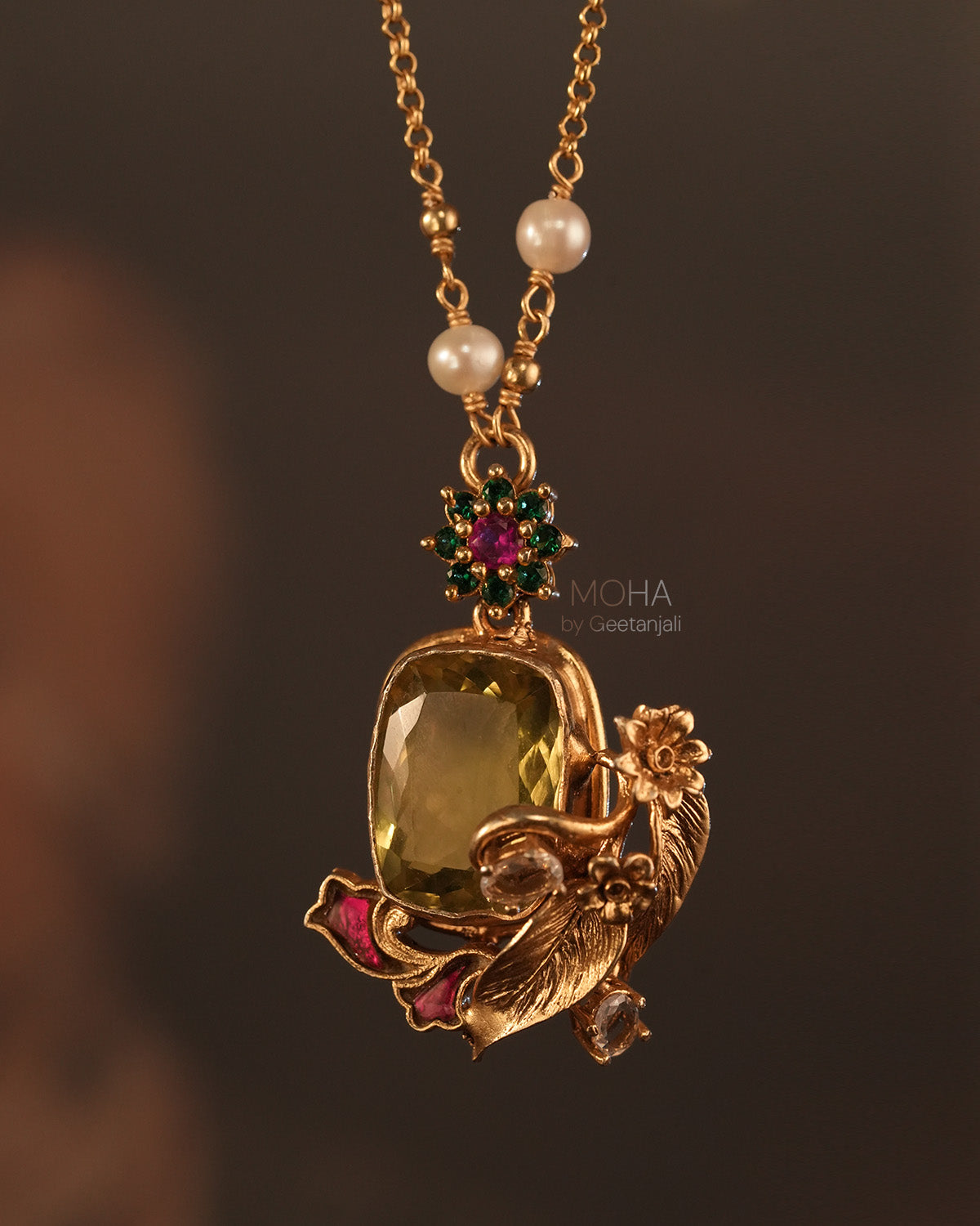 Vinisha Silver Pendant with Chain by MOHA
