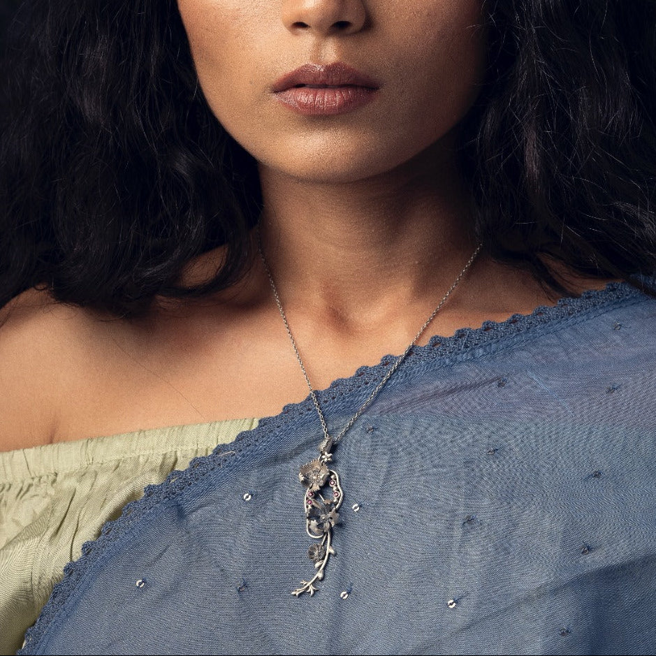 William Morris - Compton Vertical Silver Pendant by Moha (Only Pendant)