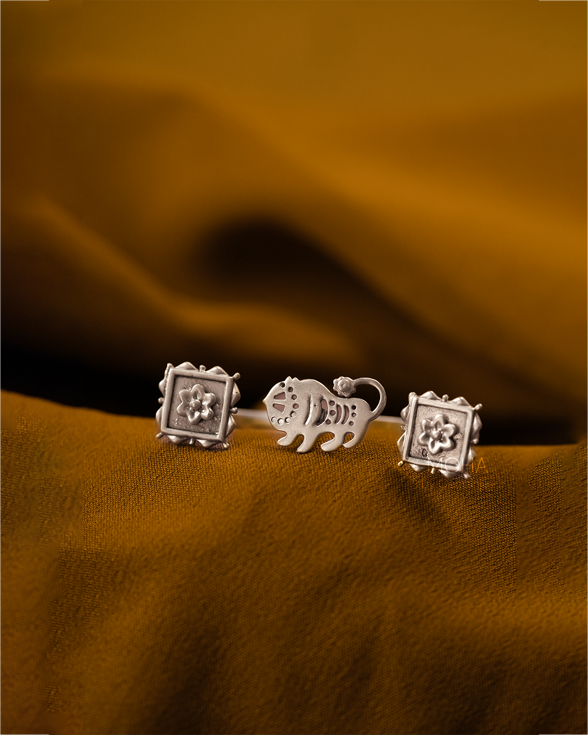 Baagh Silver Finger Ring by MOHA