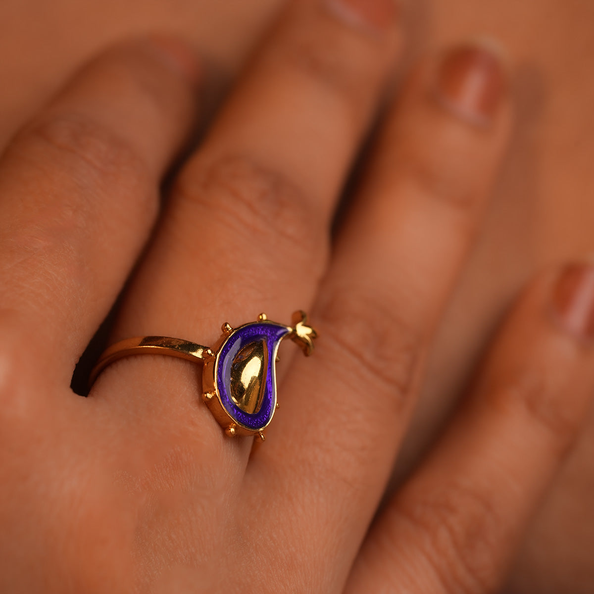 delicate paisley silver finger ring by moha