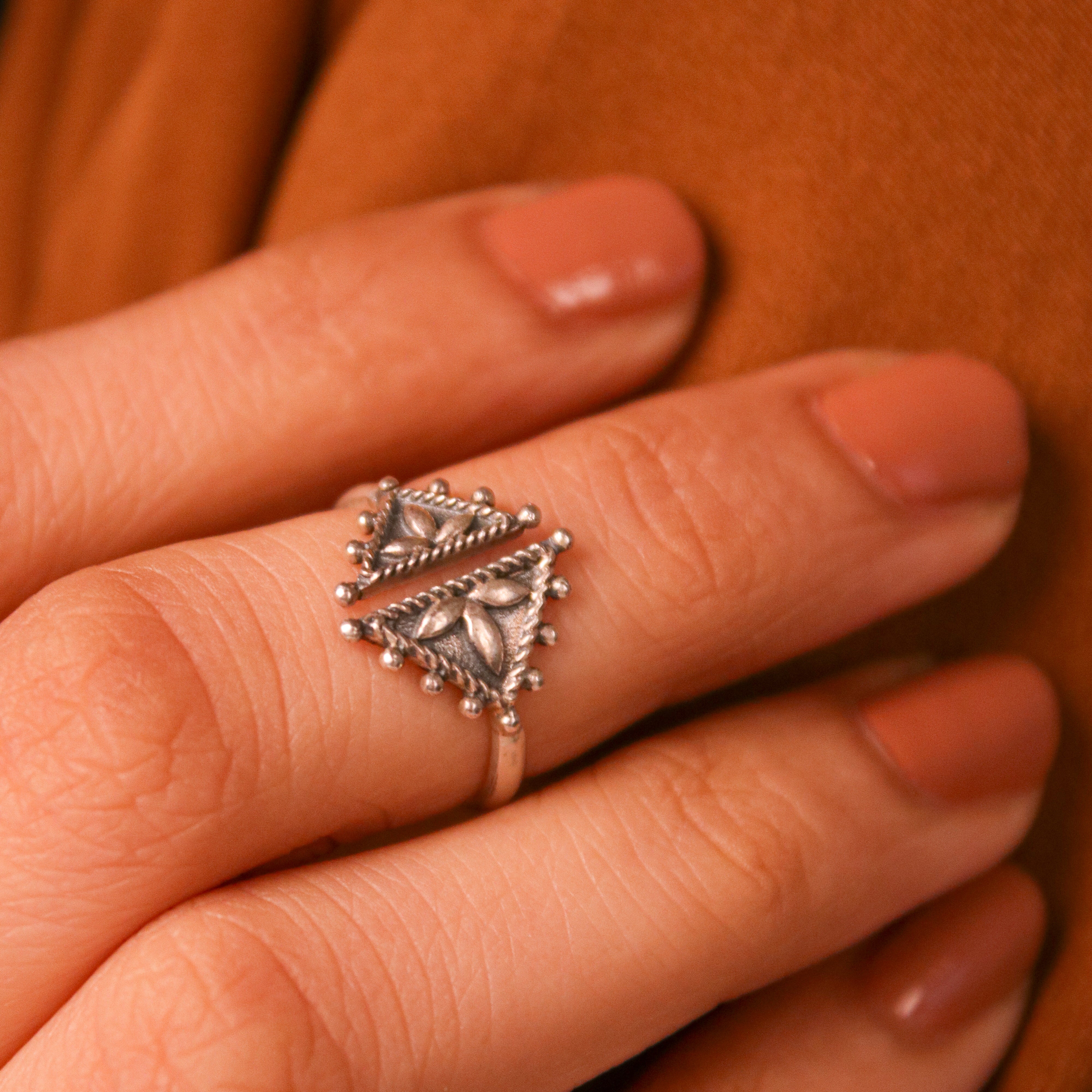 dwija silver finger ring by moha