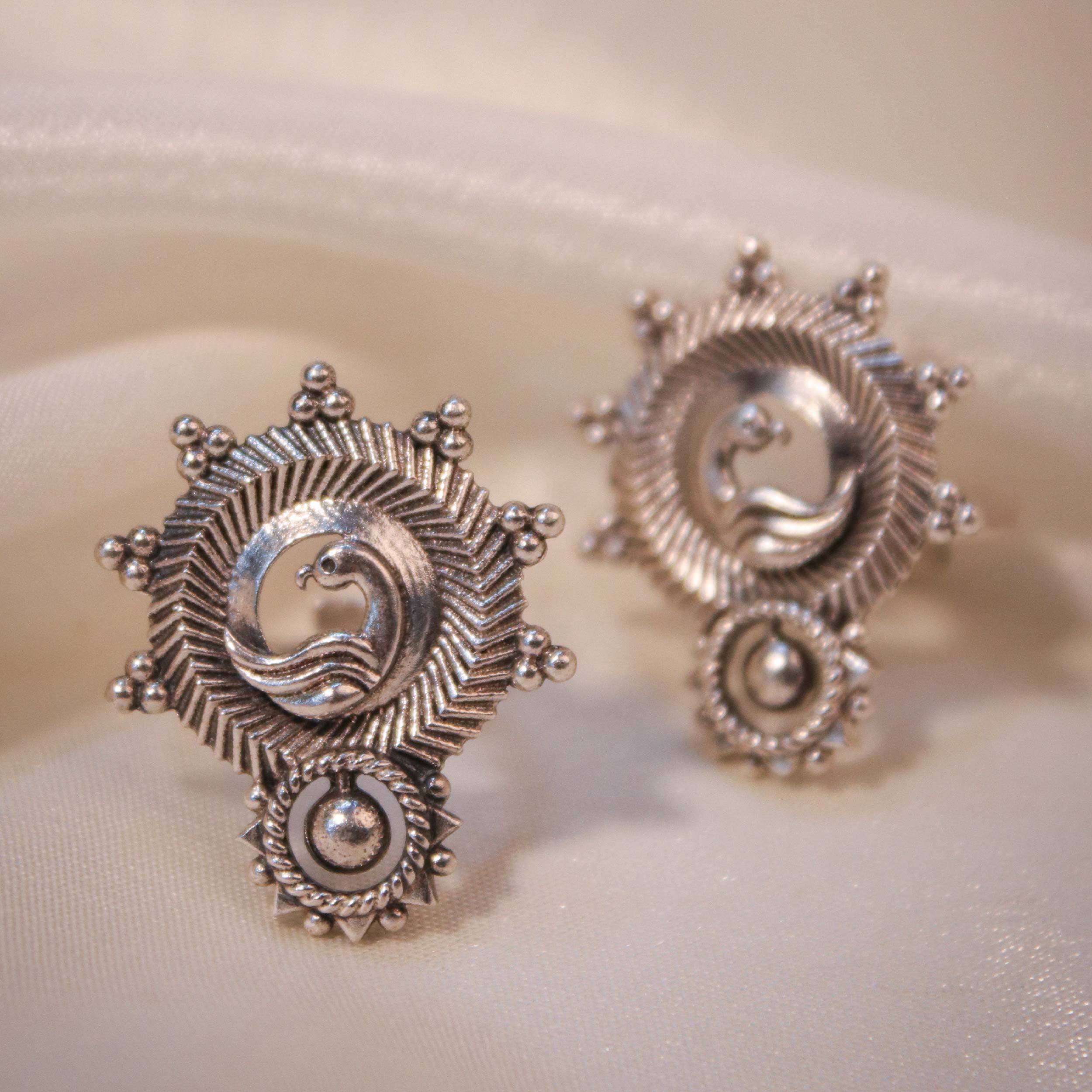 hansika silver toe ring by moha