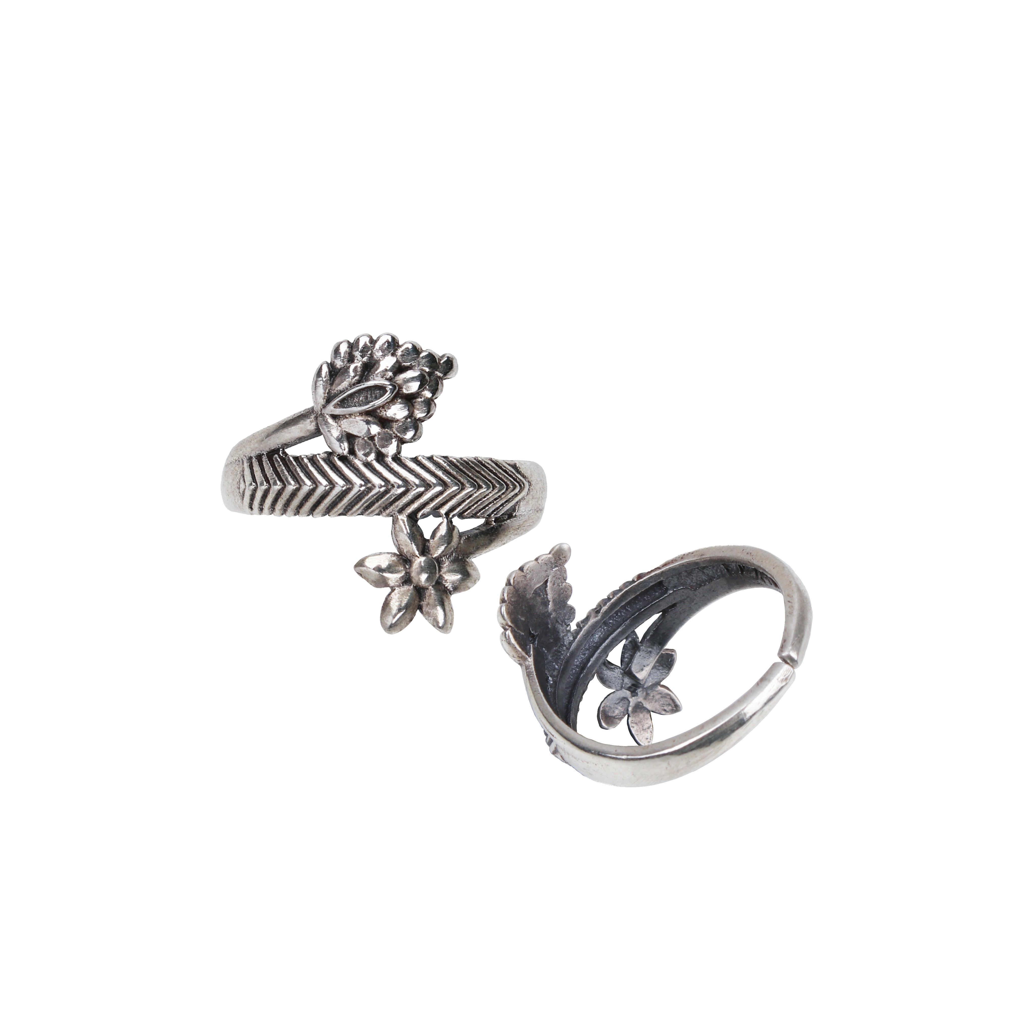 juhi silver toe ring by moha