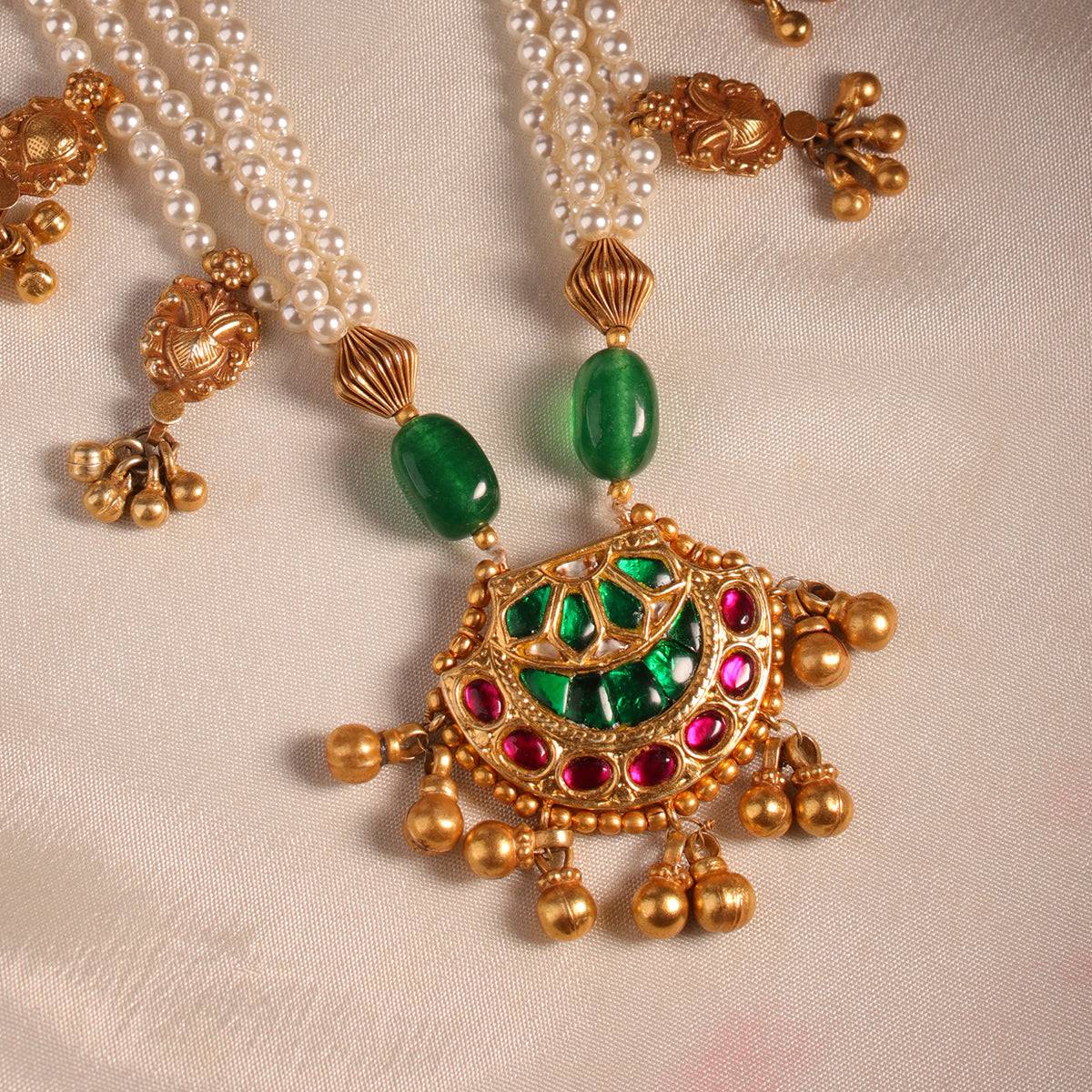 Parthavi Pearl Silver Necklace by MOHA