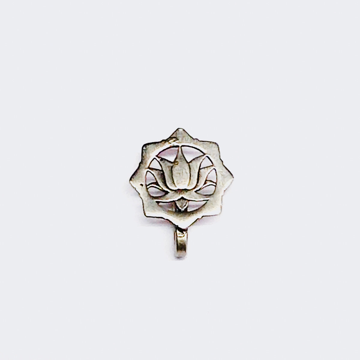 shreeja silver nosepin clipon