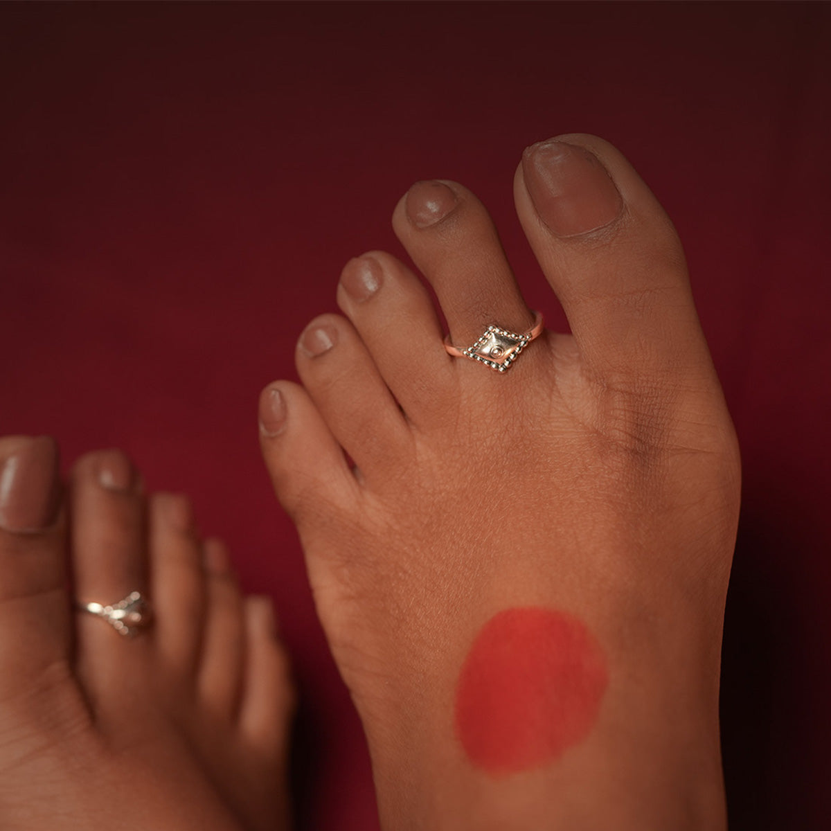 veda silver toe rings by moha