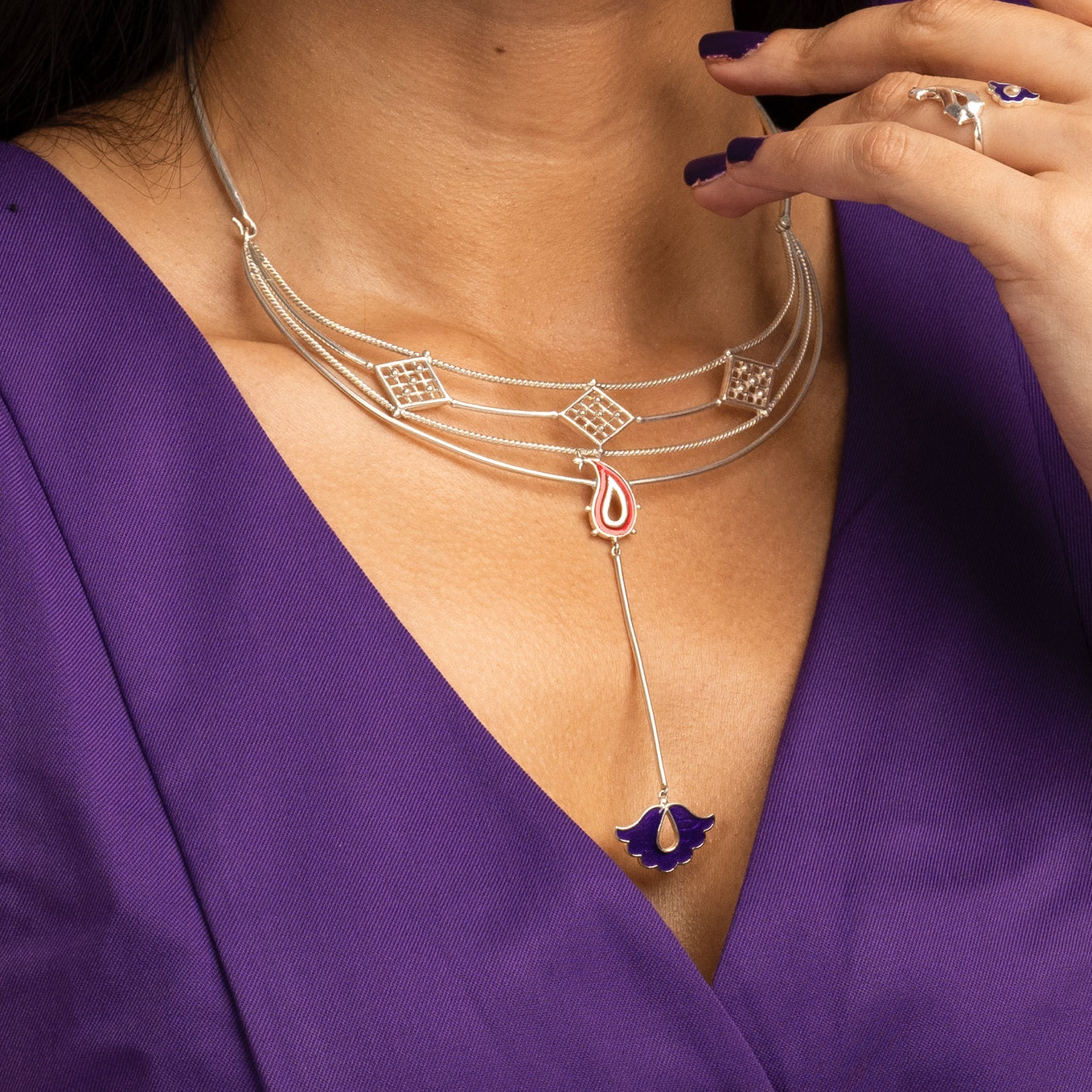 paisley silver hasli by moha