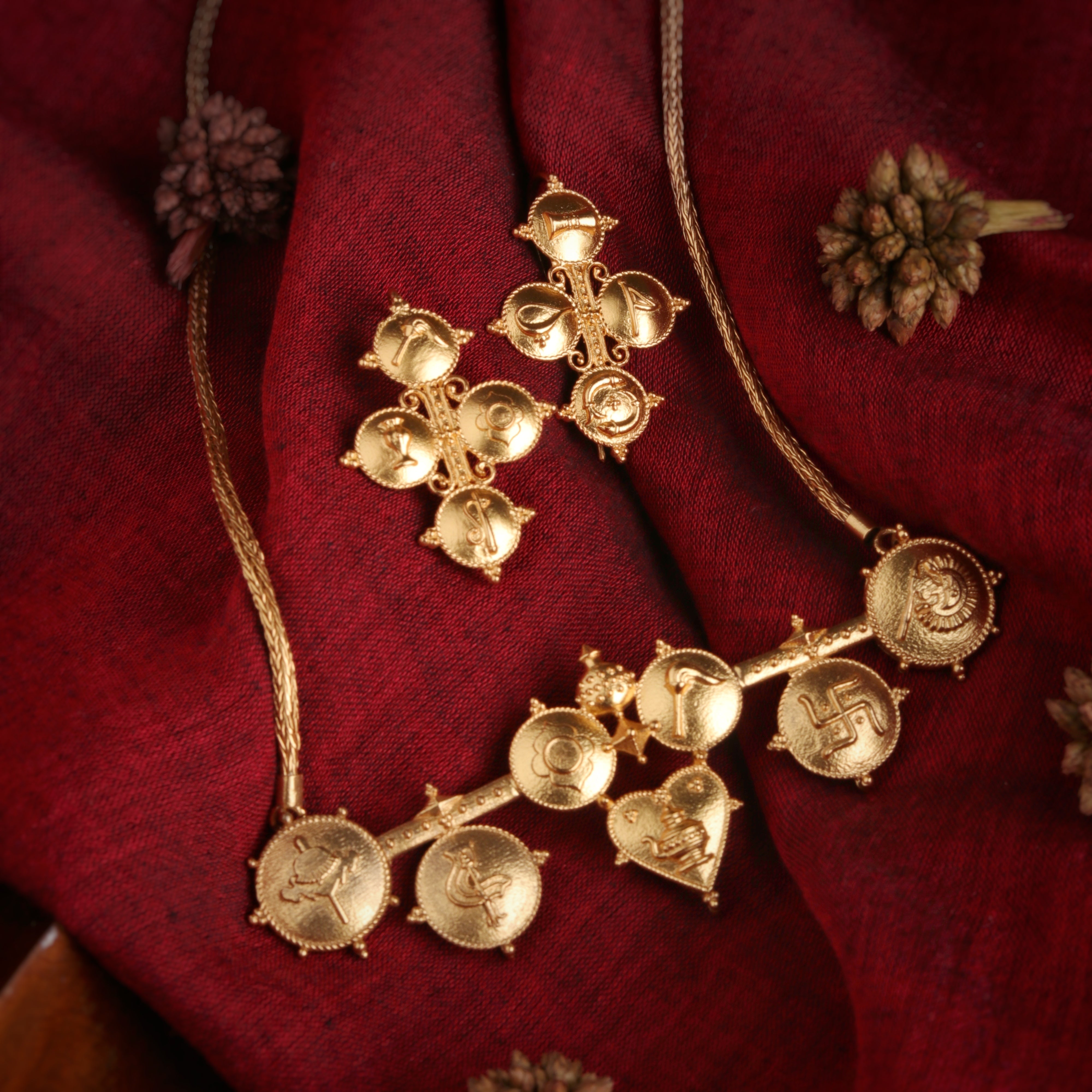 tatva gold plated silver necklace by moha