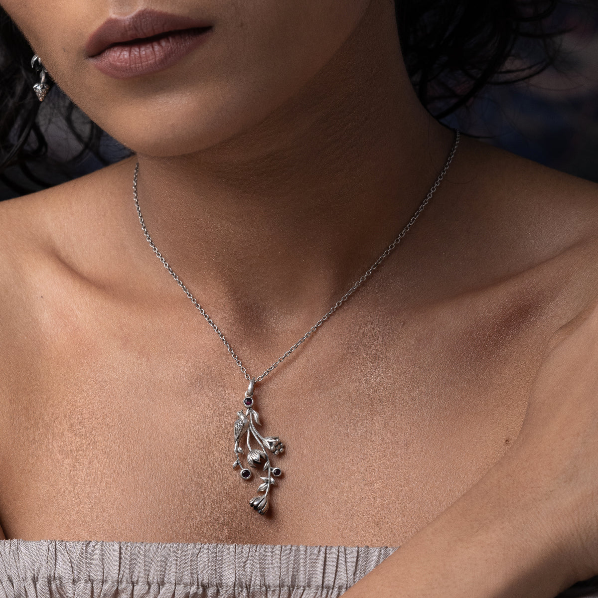 william morris strawberry thief vertical silver pendant by moha