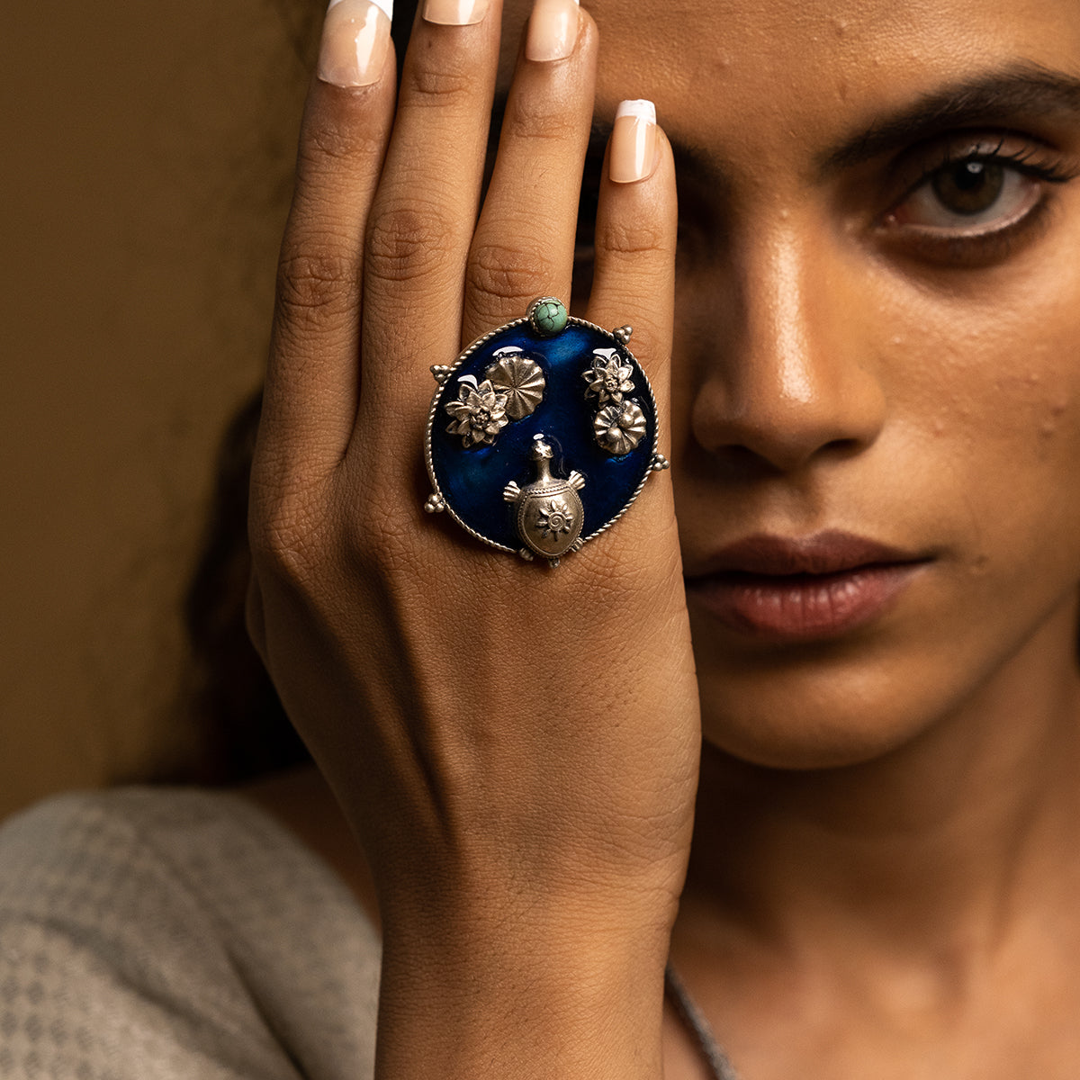 kurma vihar silver finger ring