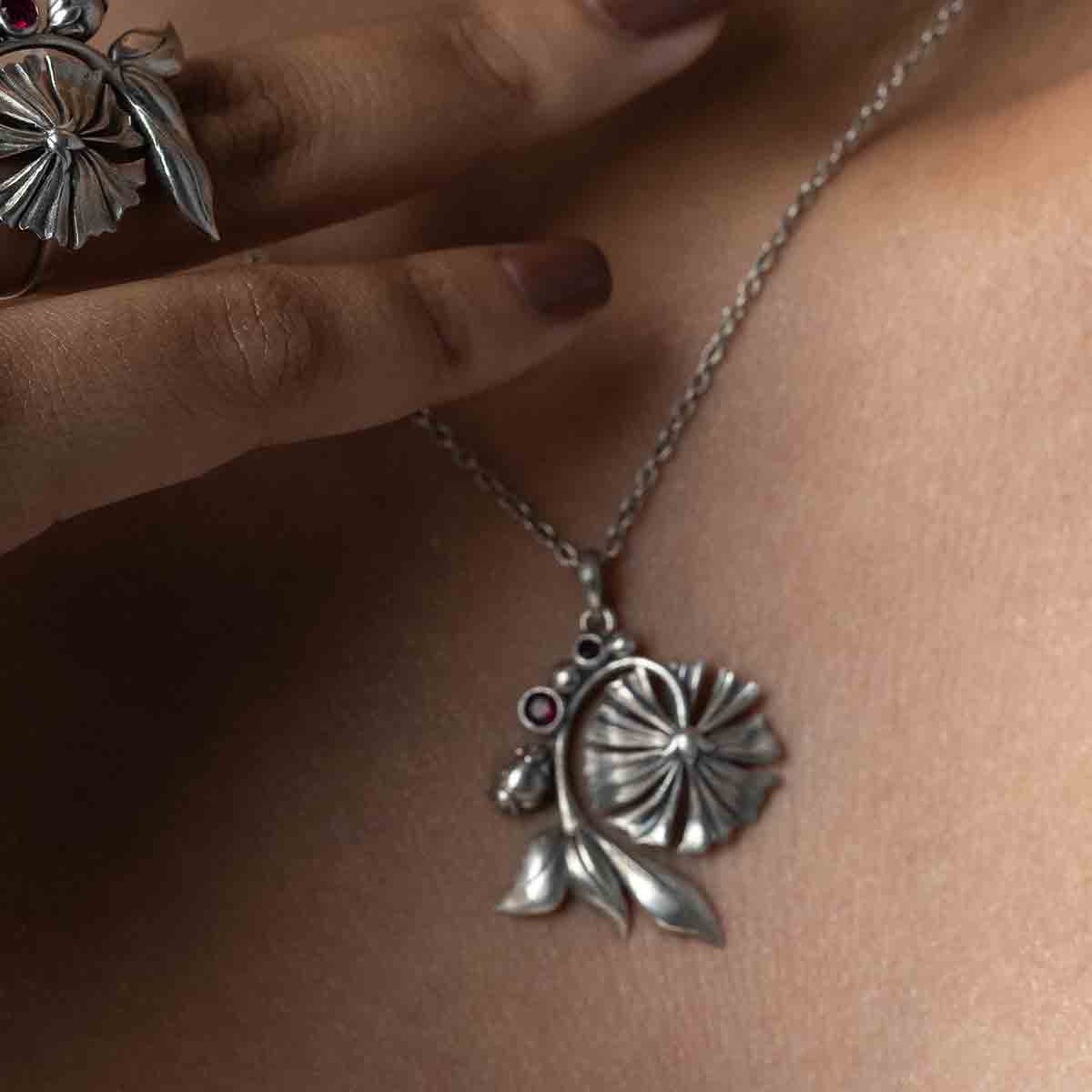 William Morris - Bloom Lilly Silver Pendant by Moha