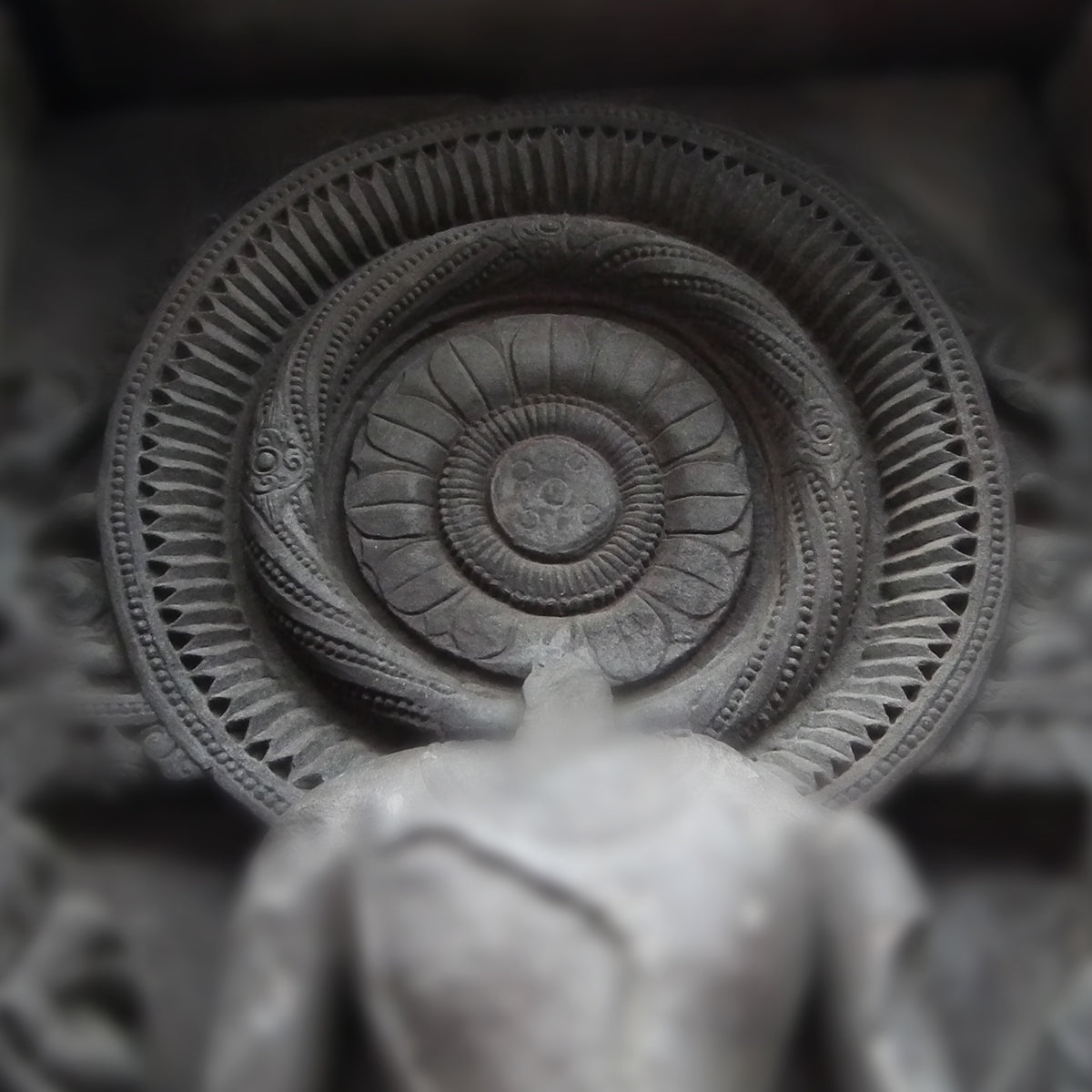 tejo valaya silver finger ring