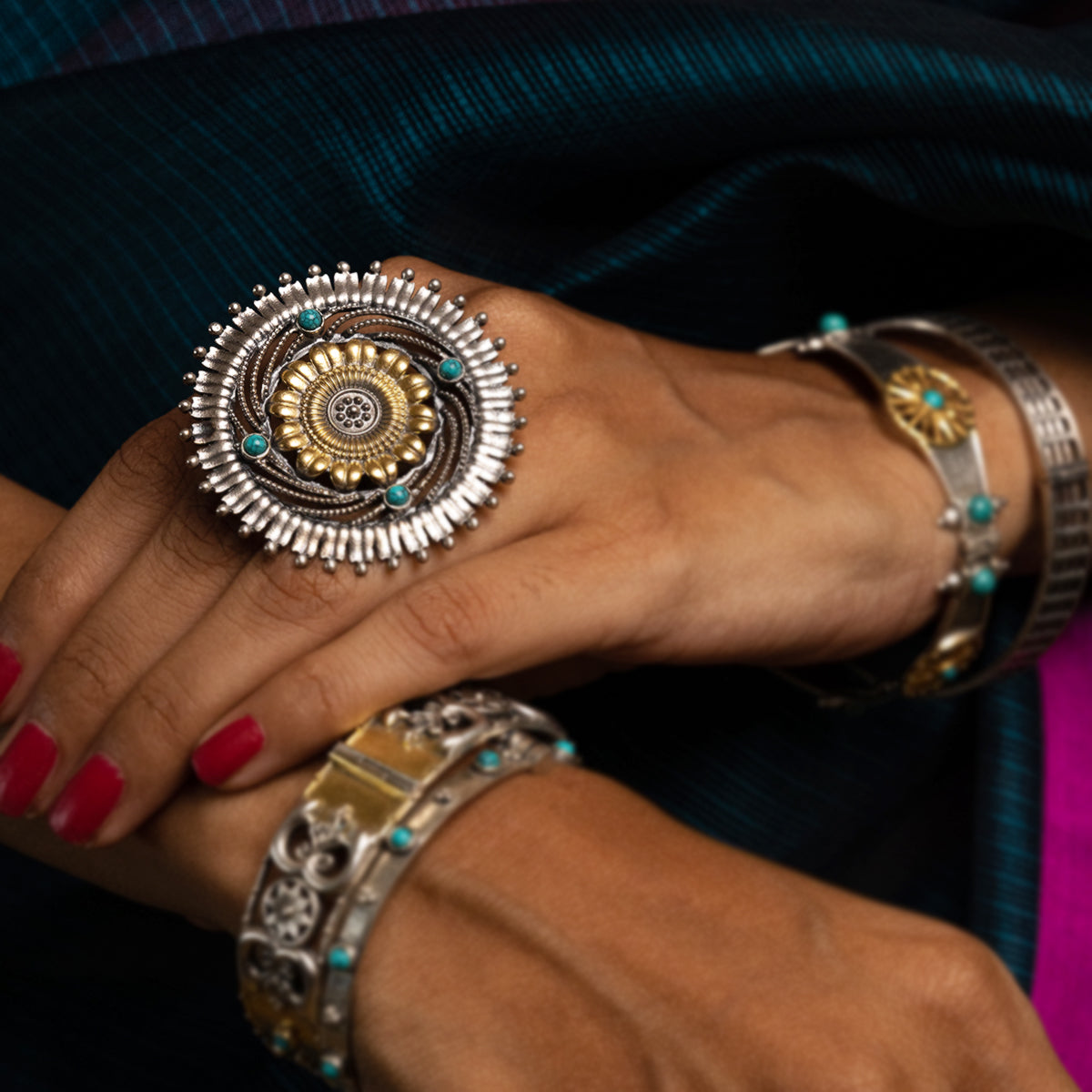 tejo valaya silver finger ring