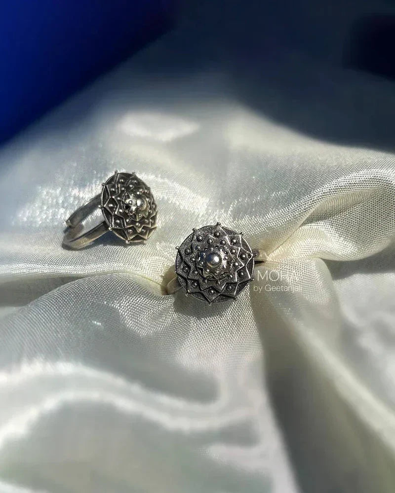 925 vs Pure Silver Toe Rings: Which One Is Better for Your Toes?