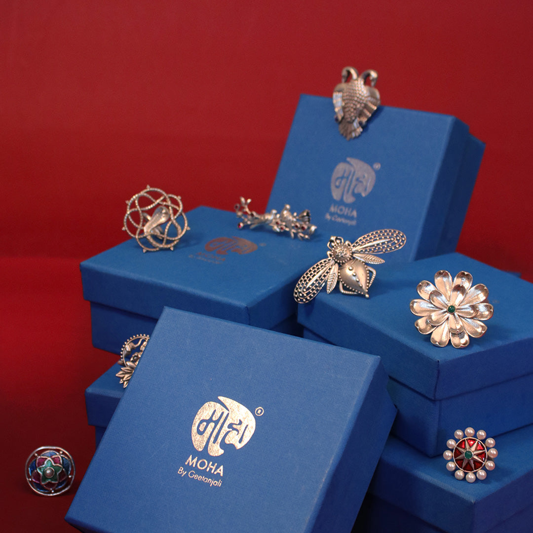 Gifting silver jewelry collection 