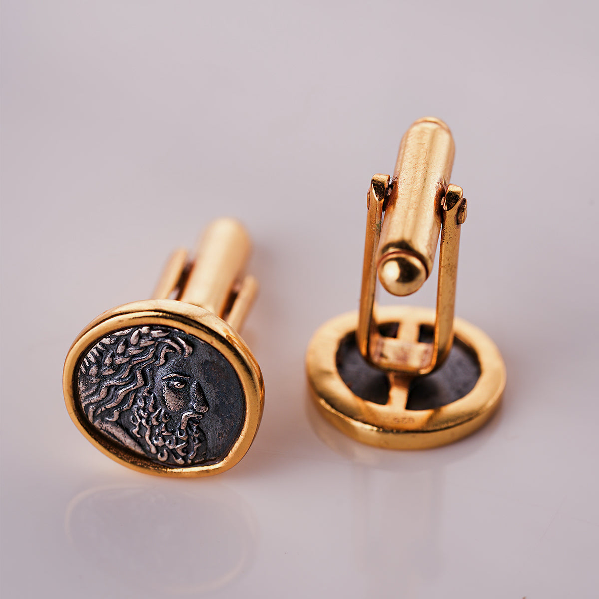 Zeus Silver Cufflinks by MOHA