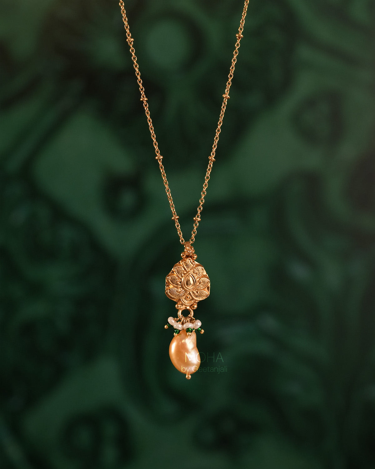Anomya Silver Pendant with Chain by MOHA