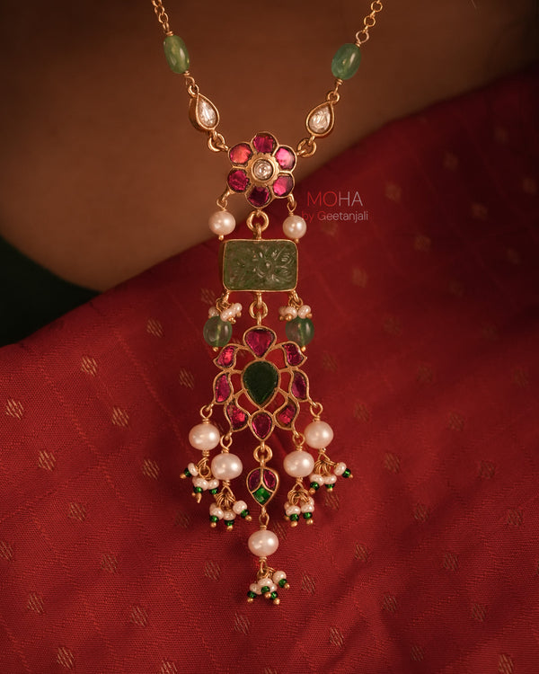 Anvi Silver Pendant with Chain by MOHA