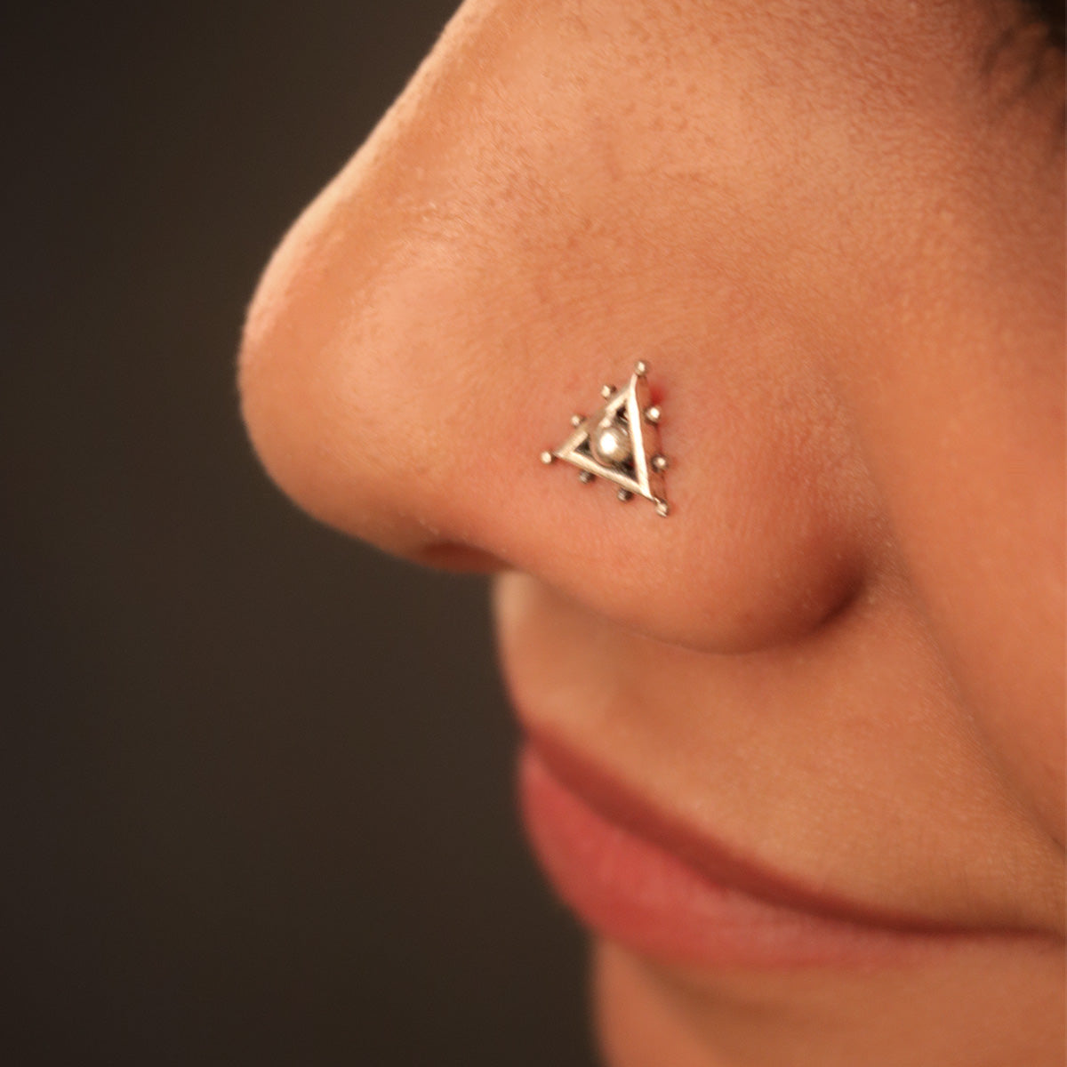 Trisha Silver Nosepin Pierced by Moha