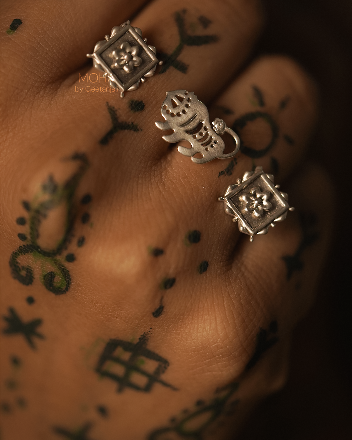 Baagh Silver Finger Ring by MOHA