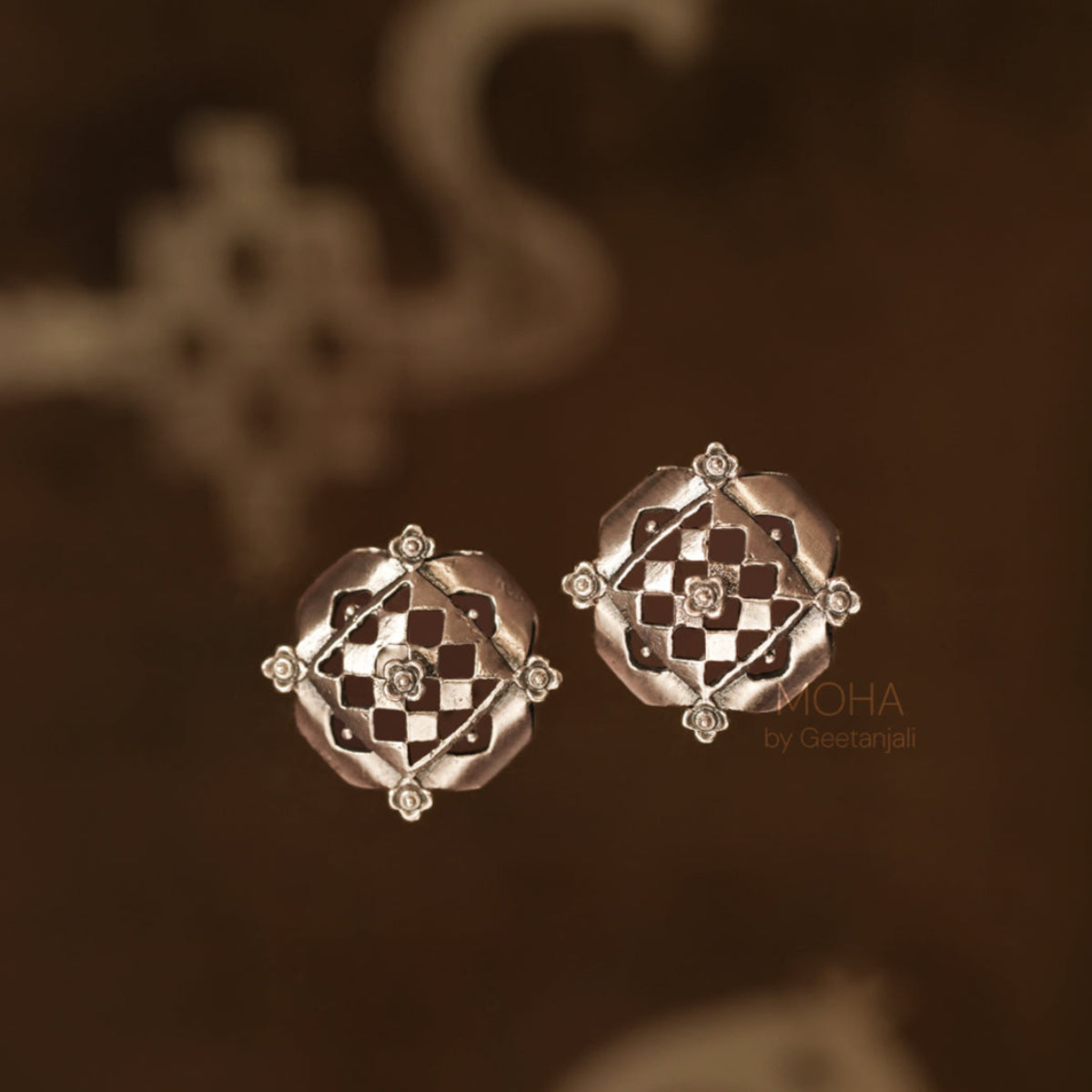 Chak Silver studs by MOHA