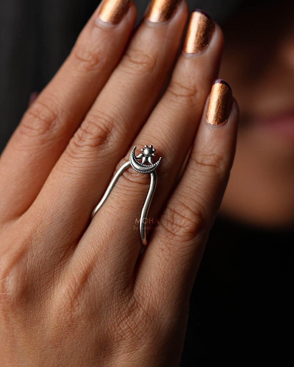Chandra Vanki Silver Finger Ring by Moha