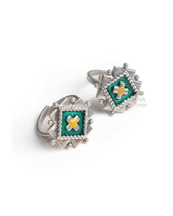 Jhanki Silver Toe Rings by MOHA