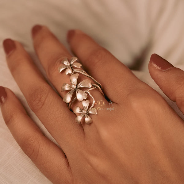 Ketki Silver Finger Ring by MOHA