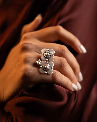 Phooljhadi Silver Finger Ring by Moha