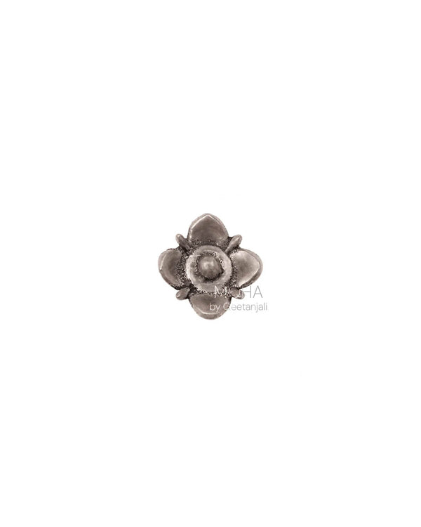 Ruhi Silver Nosepin by MOHA