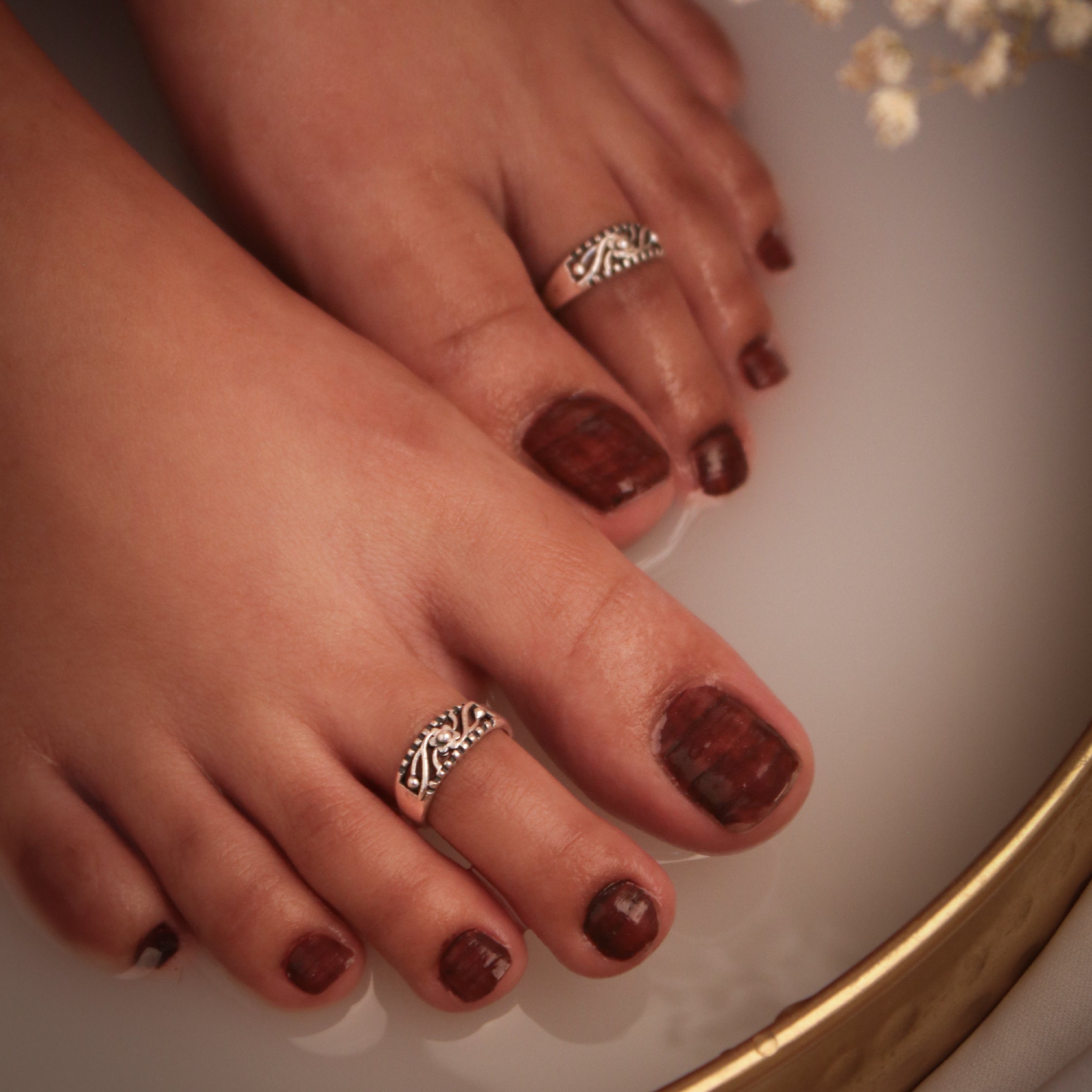 Shakha silver toe ring by Moha