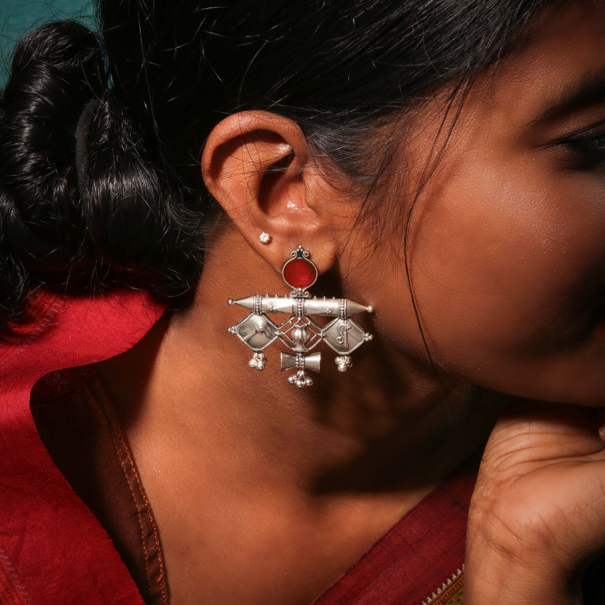 Buy Call It Spring CHEATON Embellished Drop Earrings In Silver | 6thStreet  Oman