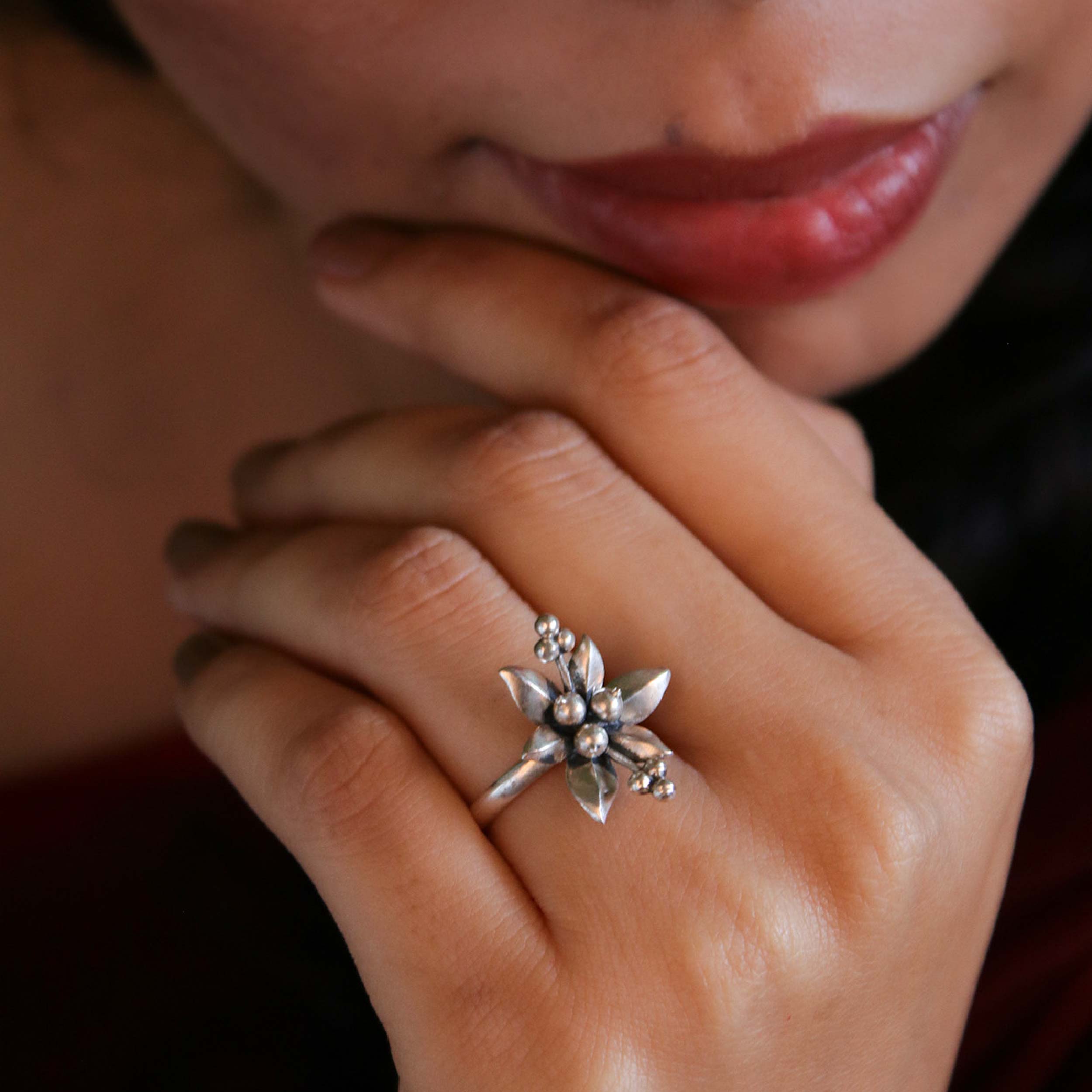 Nargis Silver Finger Ring by MOHA