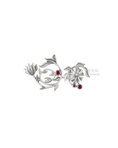 William Morris - Lilly Loops Silver Finger Ring by Moha