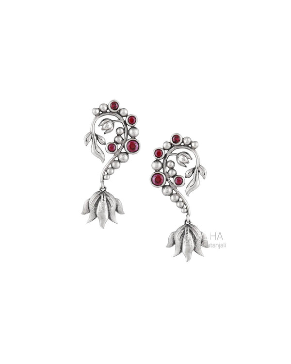 William Morris - Pods Lilly Silver Stud Earrings by Moha