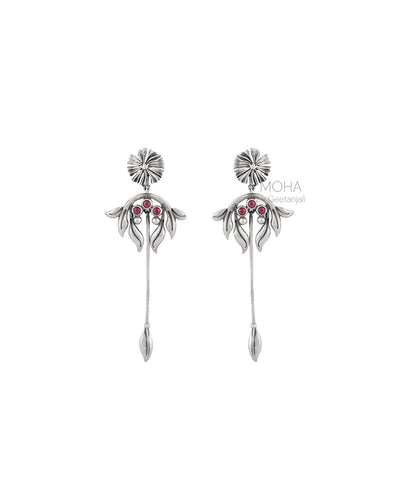 William Morris - Stem Lilly Silver Dangling Earrings by Moha