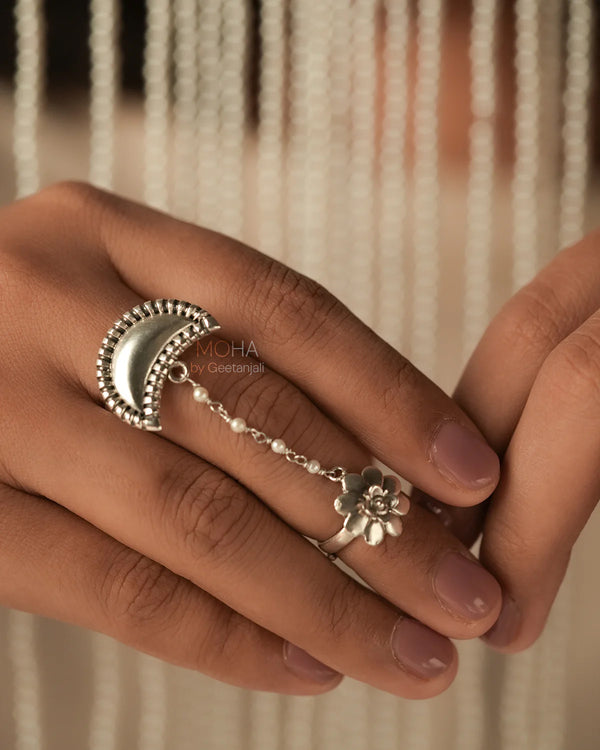 Chandrakor Silver Finger Ring by MOHA
